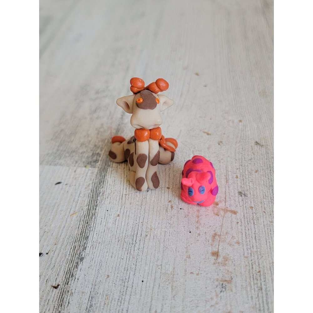 Clay dough giraffe baby mama miniature unique‎ figure set